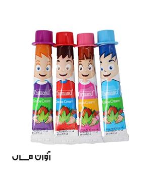کرم کاکائو عروسکی فرمند